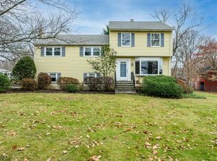 4 Charles St, Randolph, NJ 07869