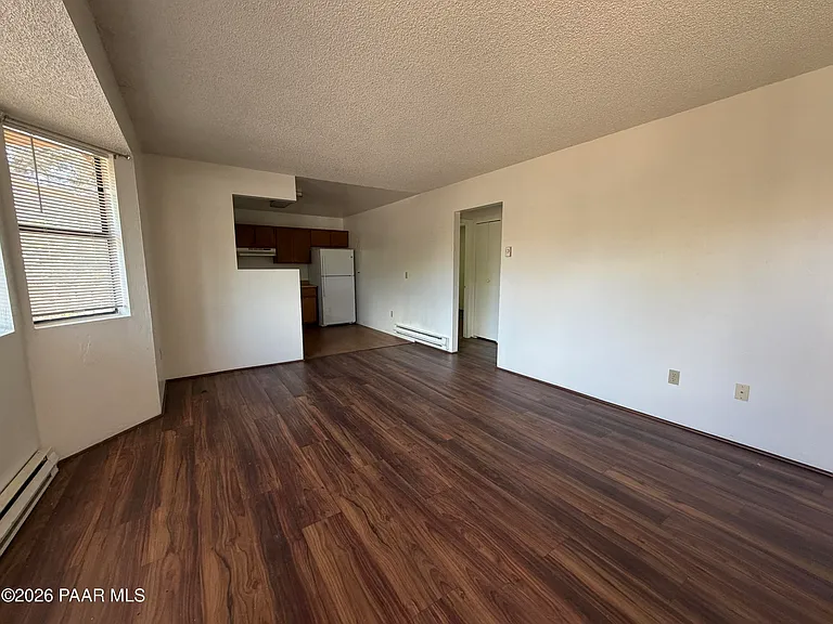 410 Madison Ave #3 — Photo 2