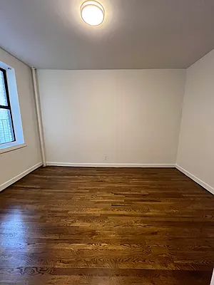 Rented by Reyes & Elsamad Real Estate Group | media 9