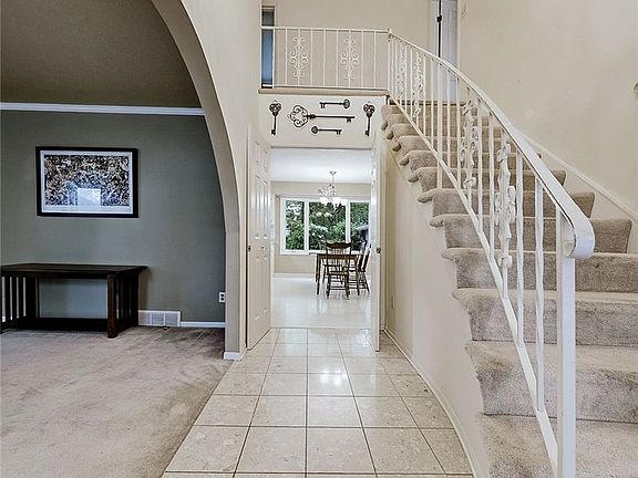 2nd image of 6982 Carol Dr