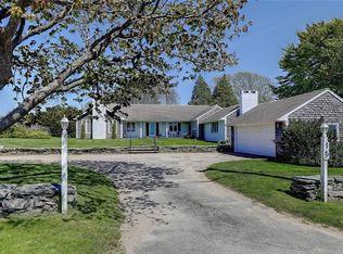 15 Baileys Ledge Rd, Little Compton, RI 02837