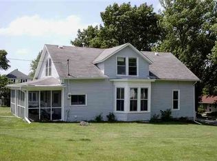 105 E 2nd St, Mechanicsville, IA 52306