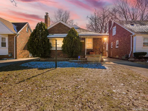 15666 Carlisle St, Detroit, MI 48205