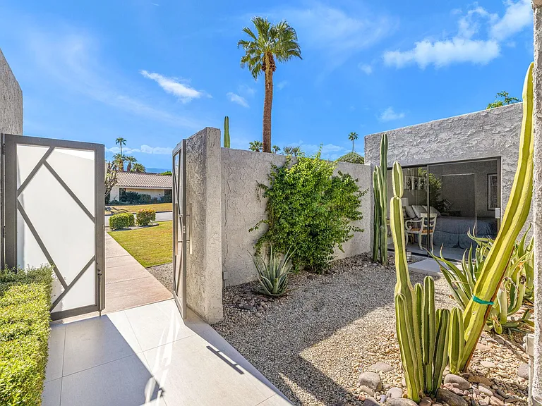 76050 Zuni Rd — Photo 48