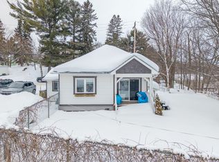 196 Main St W, Huntsville, ON P1H 1X9