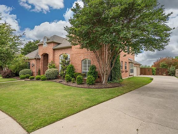 2nd image of 1000 Goldenrod Ct