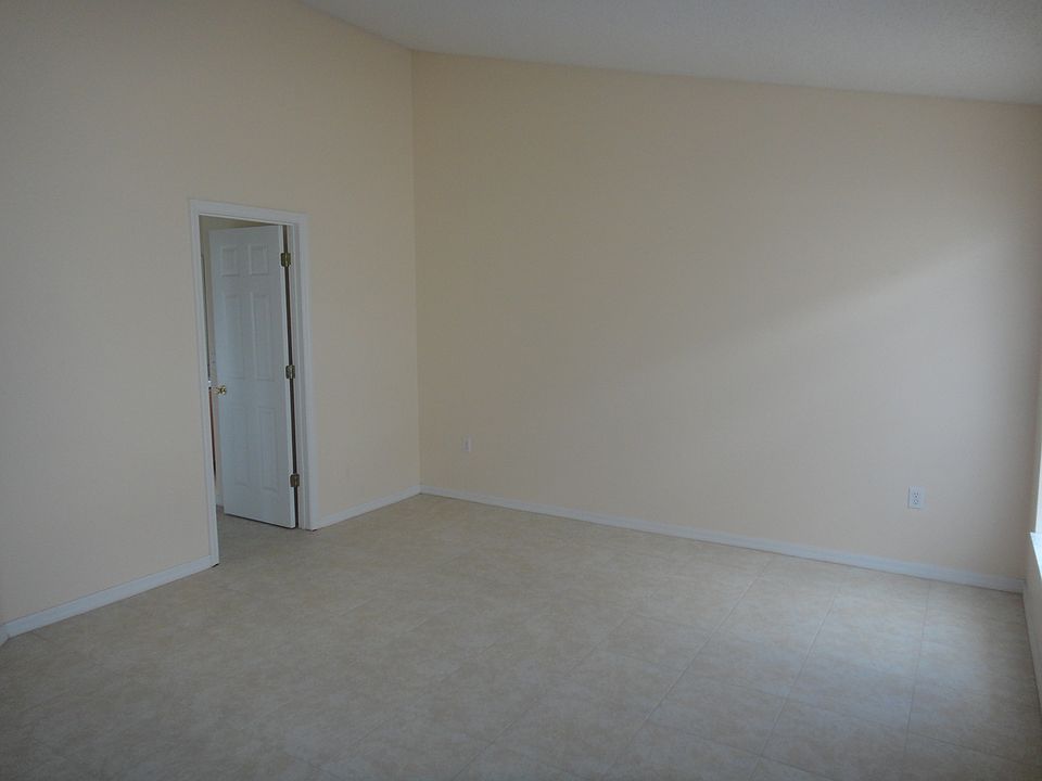 1st image of 223 Ronaldale Ave