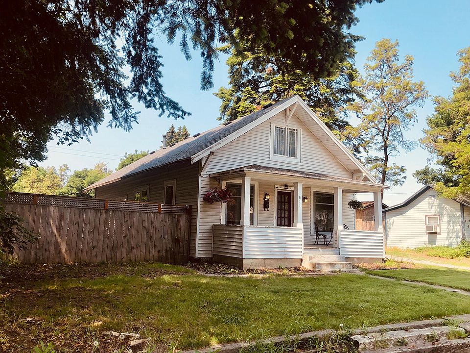 Close to Mid-town and Downtown CDA