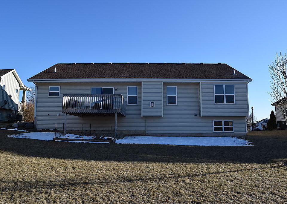 2nd image of 1174 Schuster Rd