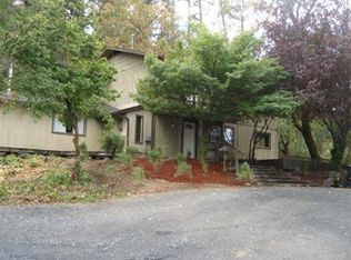 555 W Harbeck Rd, Grants Pass, OR 97527