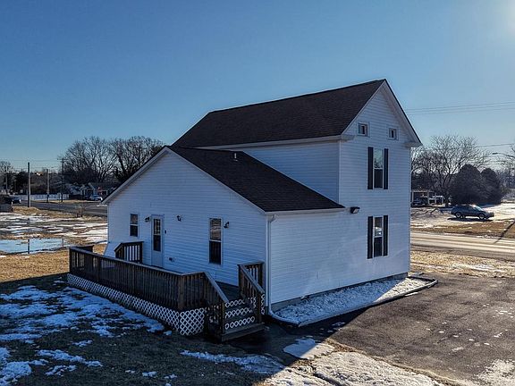 4th image of 9952 Canterbury Rd