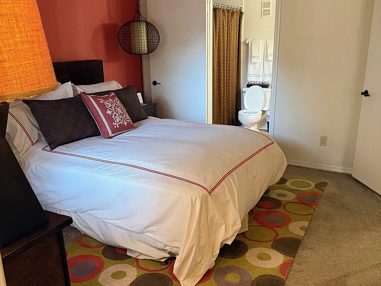 River Park Apartments — Photo 19