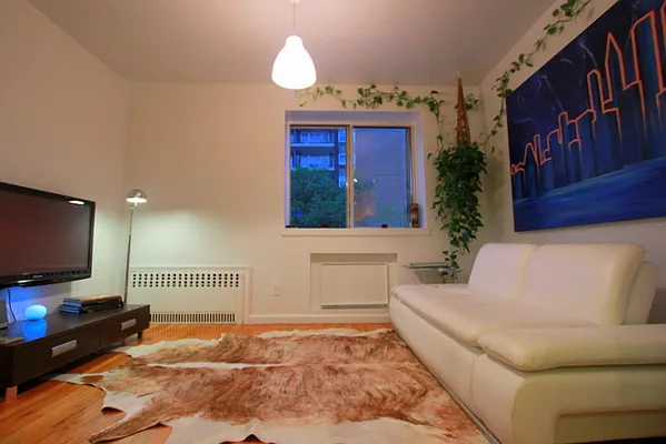 Rented by Jack B Shapiro | media 21