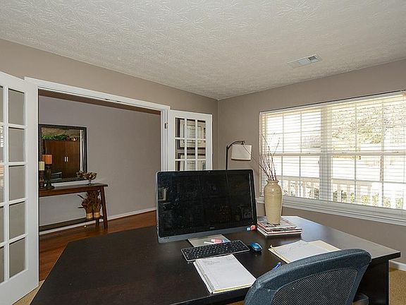 5th image of 262 Weatherstone Pointe Dr