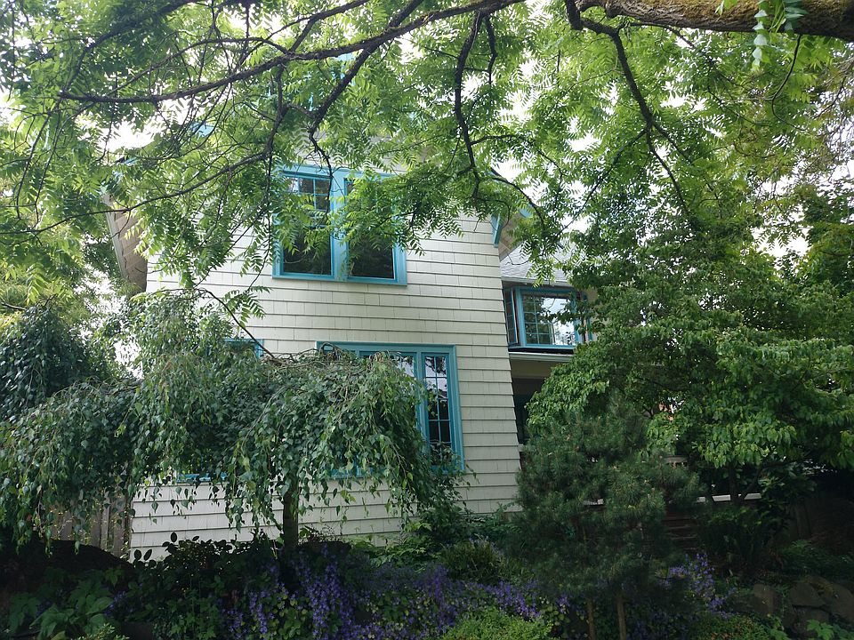 2nd image of 1405B N 47th St