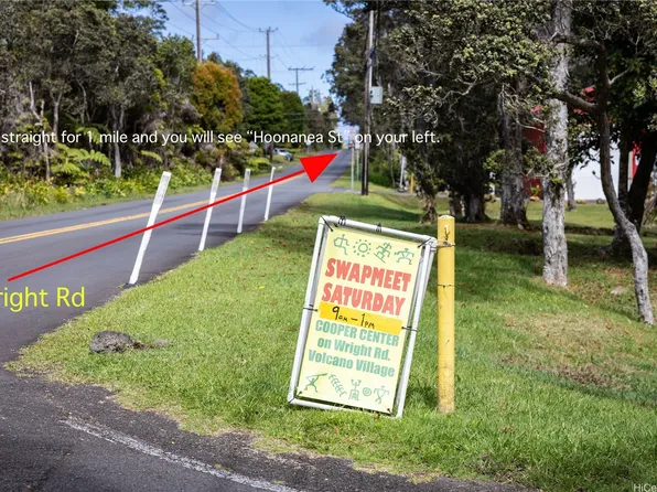 Hoonanea St, Volcano, HI 96785