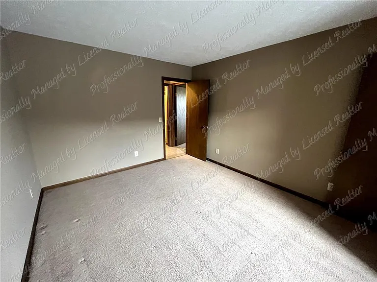8774 Shadycreek Dr — Photo 18