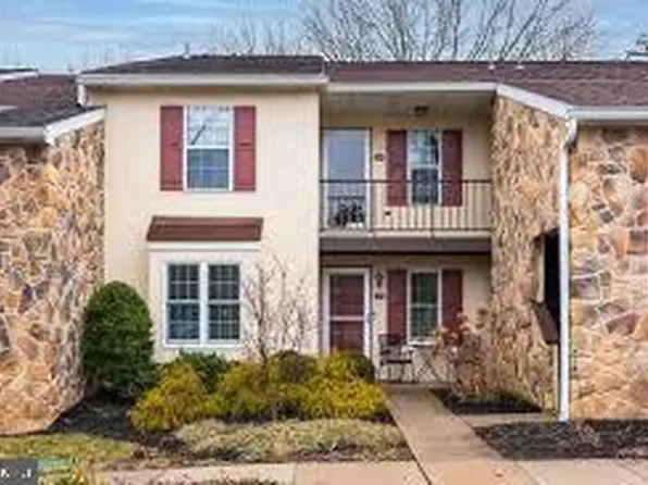 167 Valley Stream Cir, Wayne, PA 19087