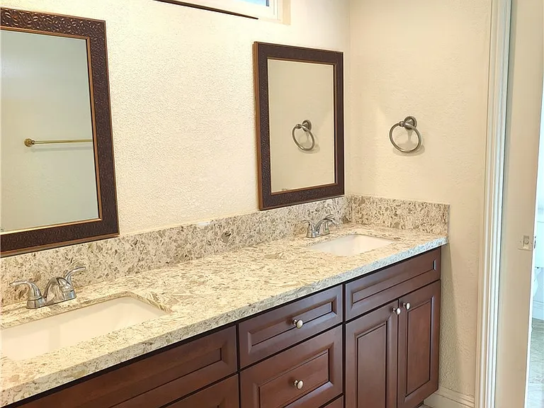 23860 Enriquez Dr — Photo 30