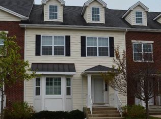 115 Brattle Cir, Melville, NY 11747