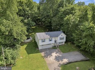 461 Rome Beauty Dr, Linden, VA 22642