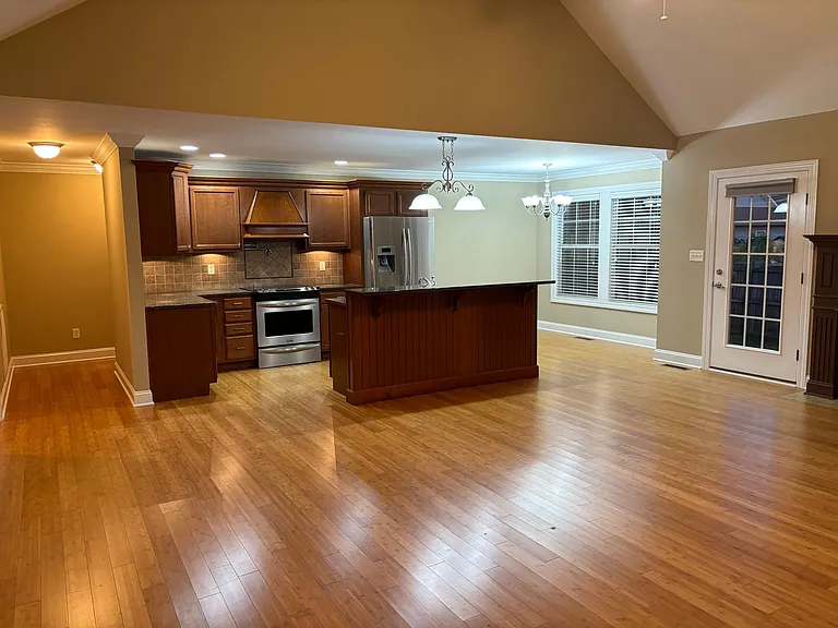 1576 Trillium Ln — Photo 10