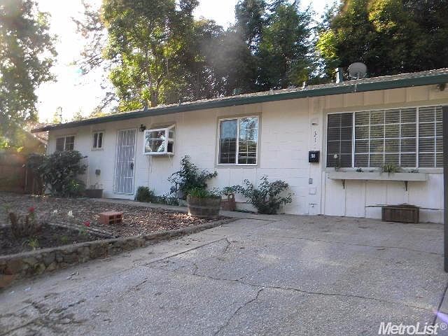 1st image of 311 Chamberlain Ave
