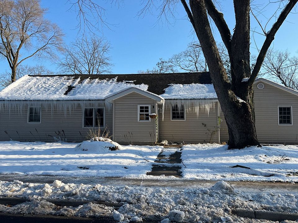 1st image of 290 S Scott St