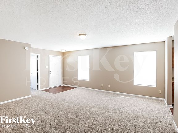 5th image of 1331 Ellington Dr