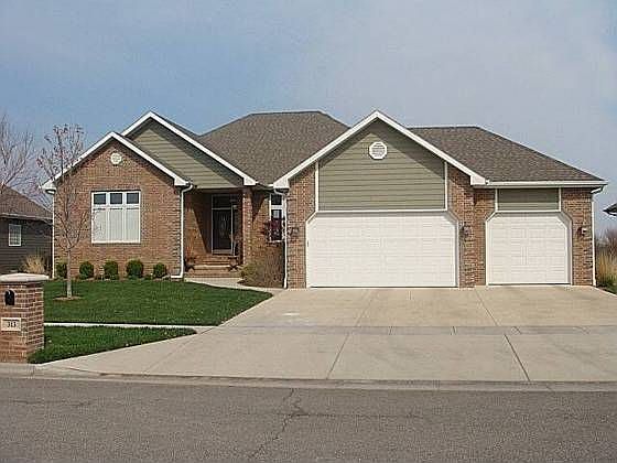 1st image of 313 Greystone Dr