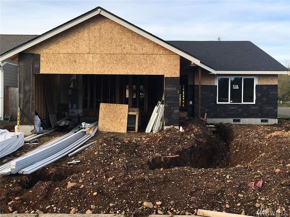 2nd image of 419 E Buck St