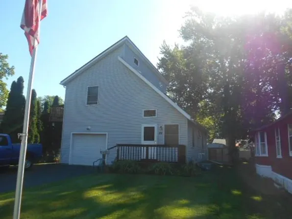 44 Bateau Ter, Rochester, NY 14617