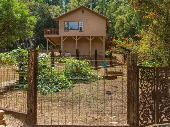 19400 Laurel Canyon Rd, Sutter Creek, CA 95685