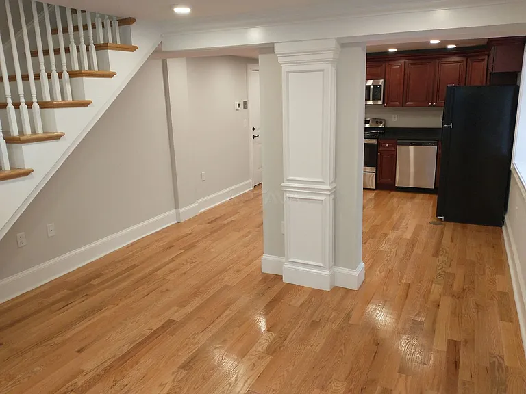 111 Morse St #22 — Photo 7