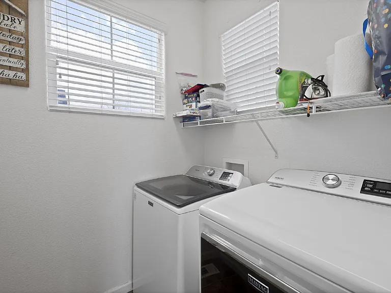 7555 Gallard Hts — Photo 16