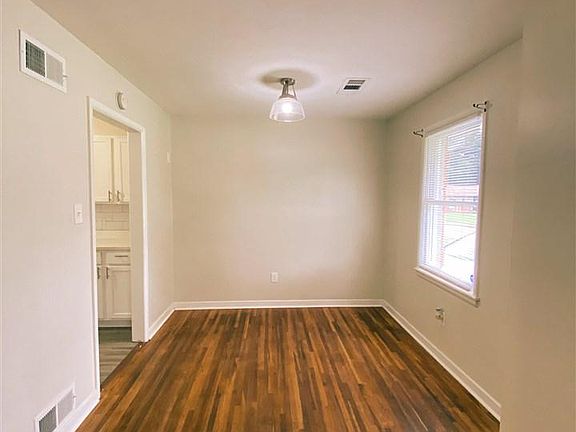 5th image of 4482 E Mallory Ave