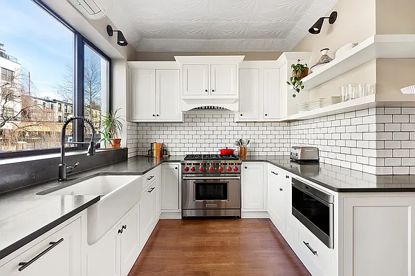 Sold by Compass | media 2