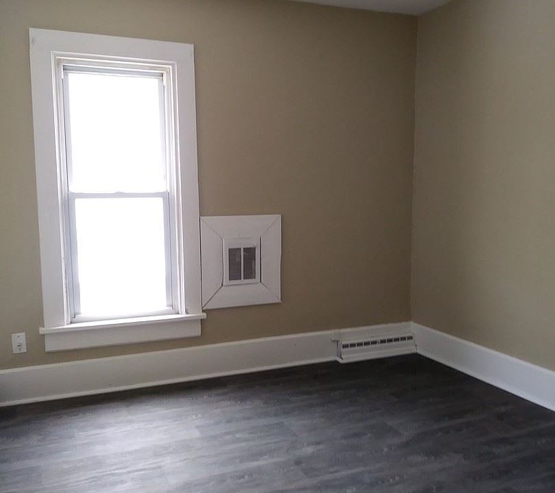 1st image of 81 Mendota St