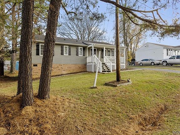 3rd image of 4821 Banton St