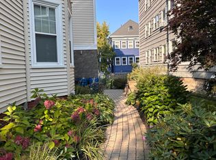 125 Morning St APT 3, Portland, ME 04101