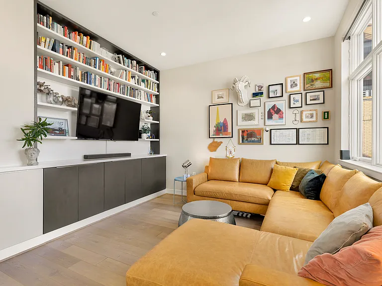 646 H St NE #601 — Photo 10