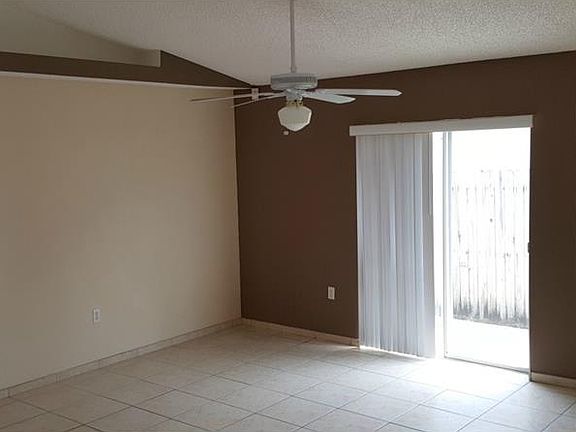 4th image of 1219 Isadore Dr