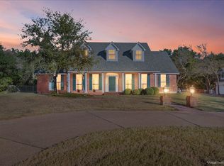 404 Greenwood Ln, Waco, TX 76705