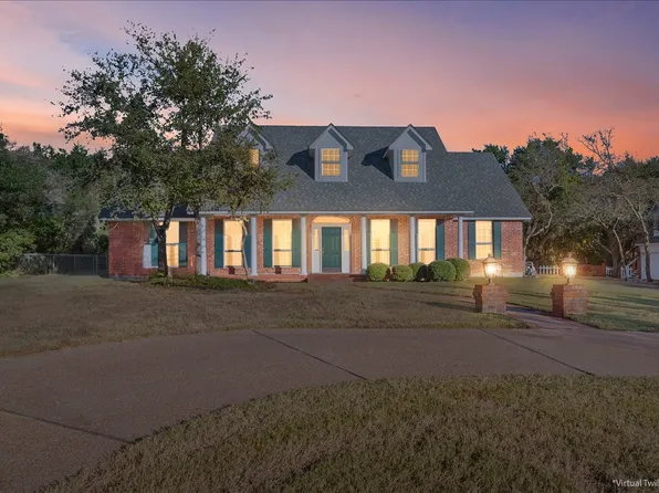 404 Greenwood Ln, Waco, TX 76705