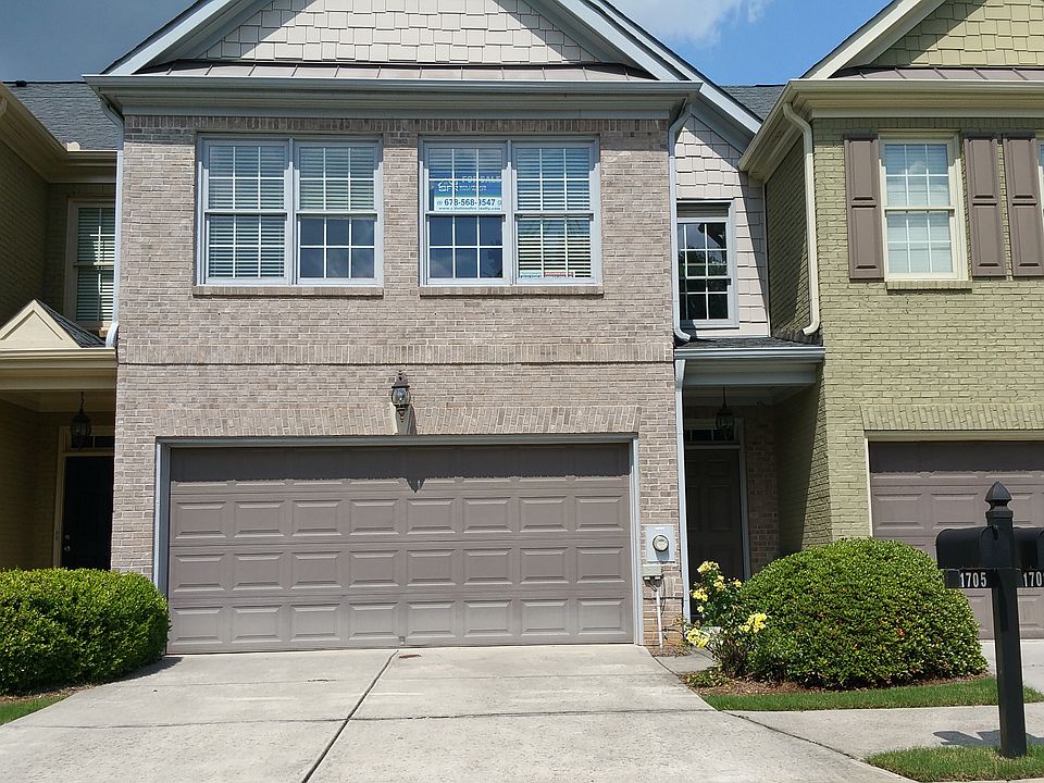 1st image of 1705 Oakbrook Lake Dr