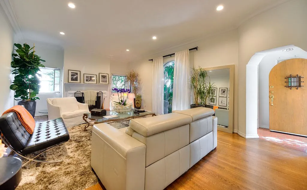 Arnaz Dr, Beverly Hills — Photo 2