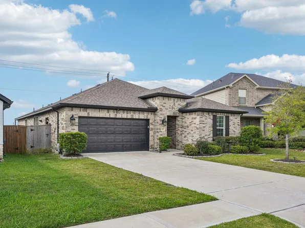 415 Barrios Bay Ln, La Porte, TX 77571