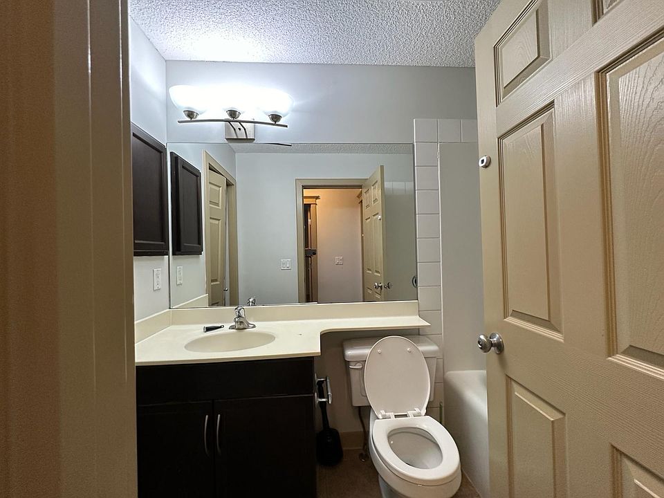 2nd image of 390 Evansdale Way NW