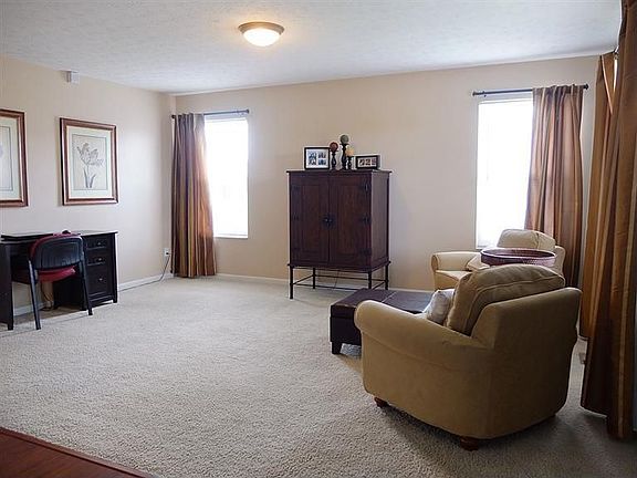 3rd image of 268 Laurel Glen Dr