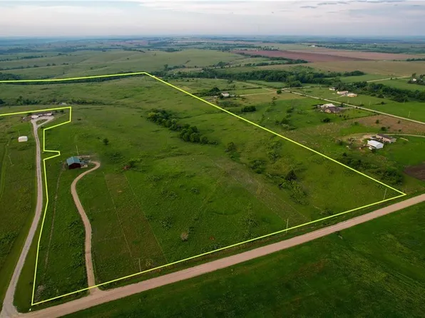 8727 Nelson Rd, Junction City, KS 66441